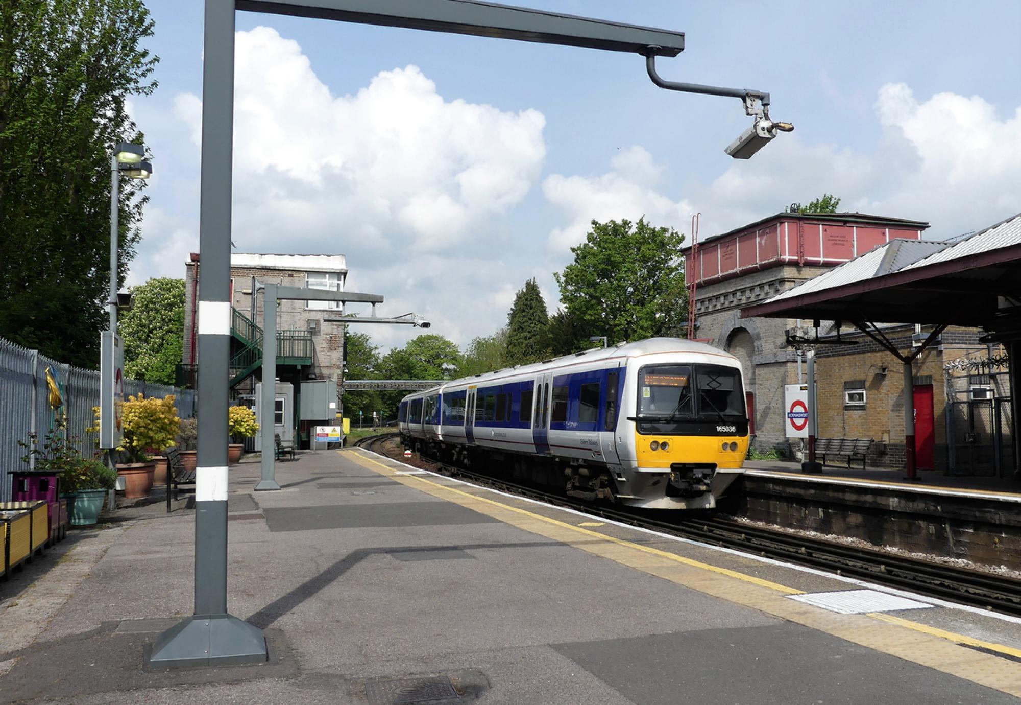 Chiltern Railways Introduce New Service To Reduce Congestion Rail News   IStock 1147522545 