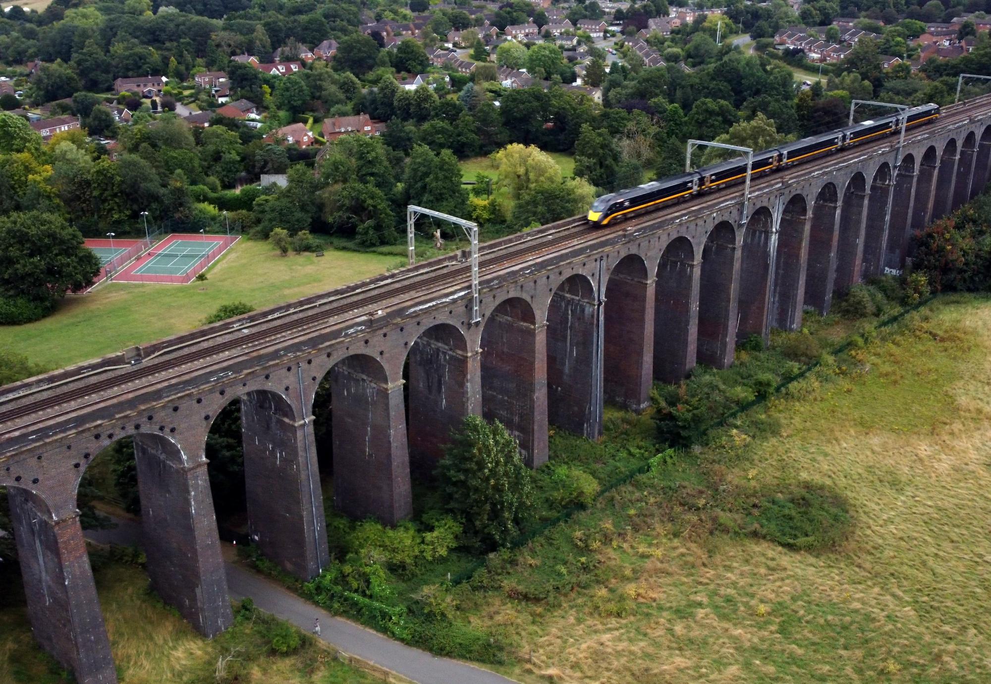 Train at Welwyn Viaduct