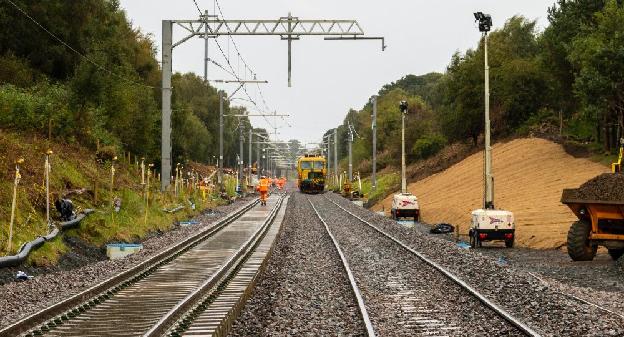 Flood-damaged Edinburgh-Glasgow line to reopen