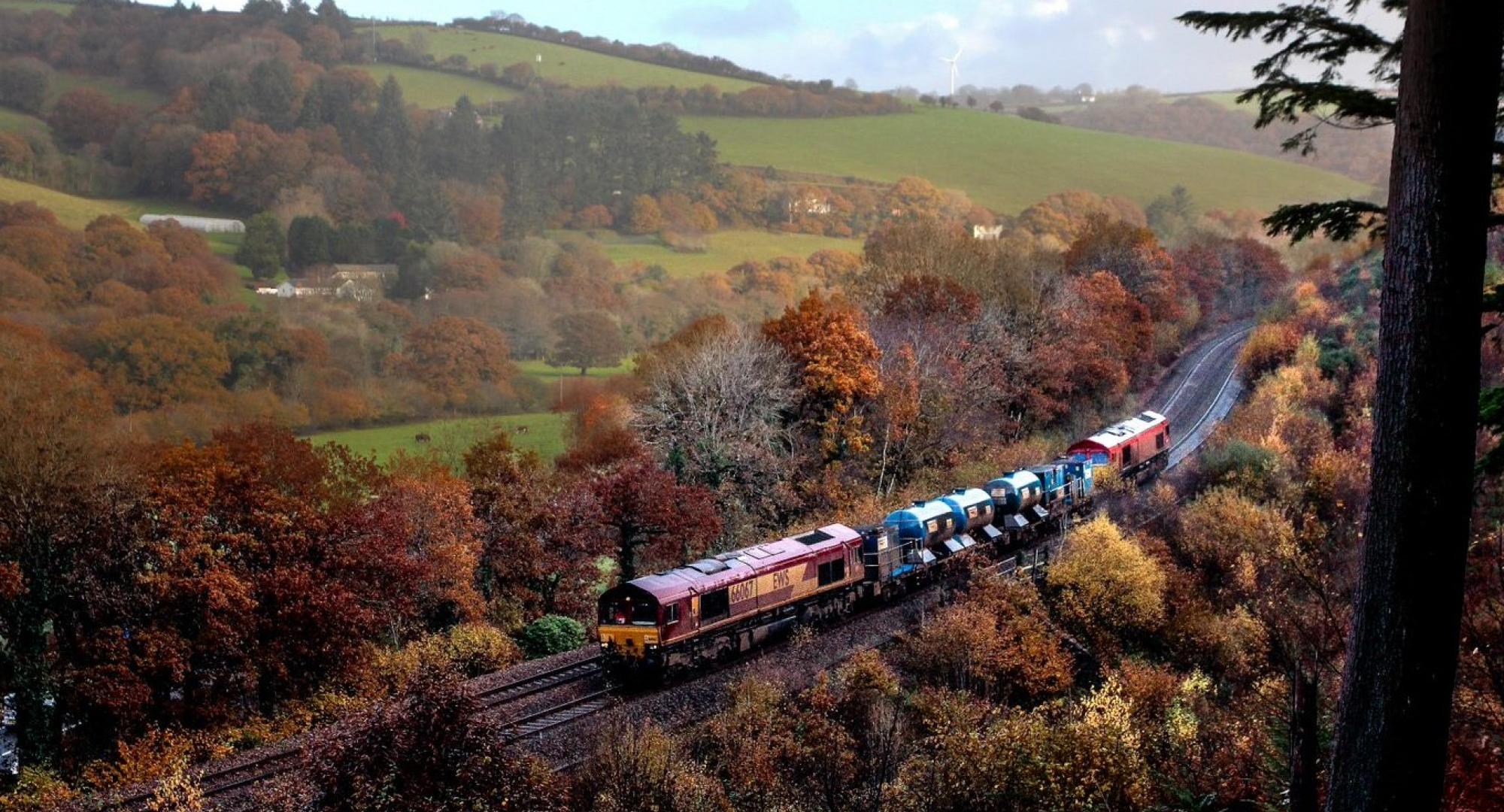 Railways ready to tackle leaves on the line