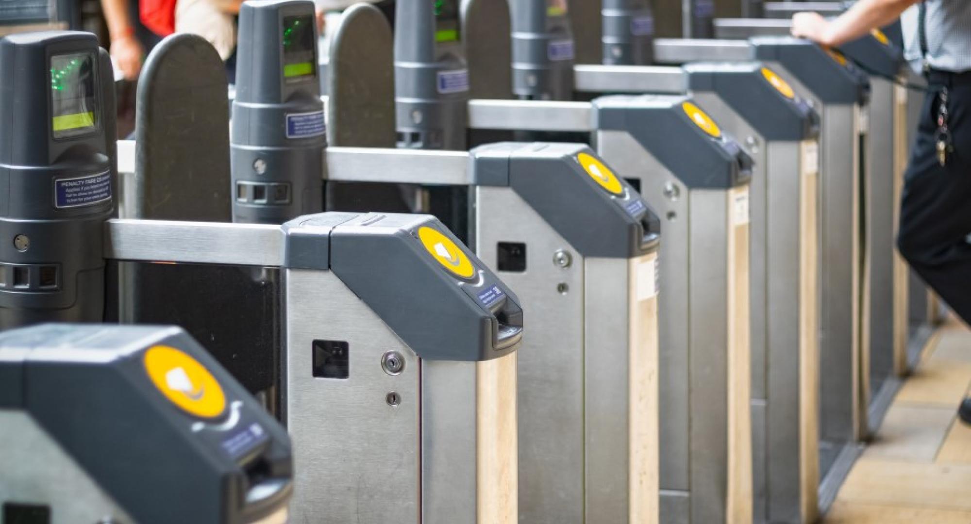 Railway ticket barriers 