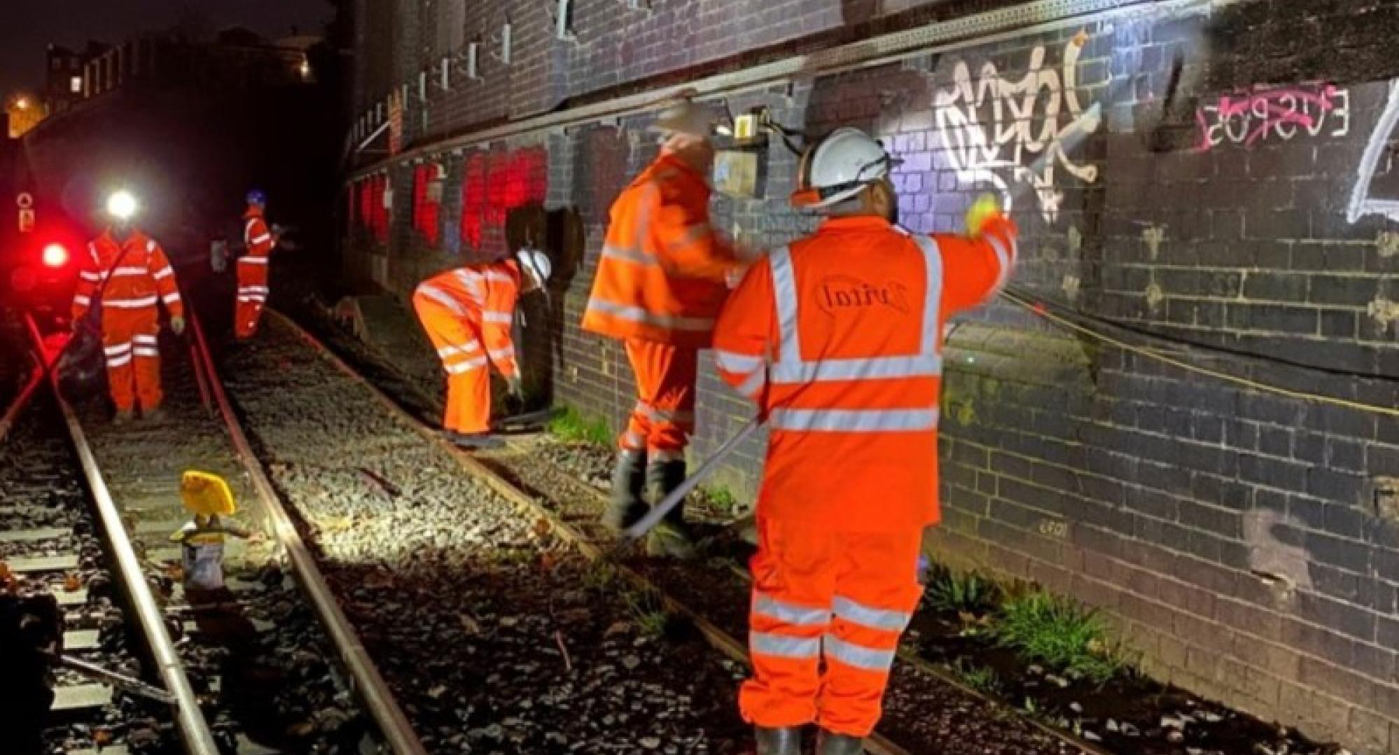 Euston graffiti clearing February 2021