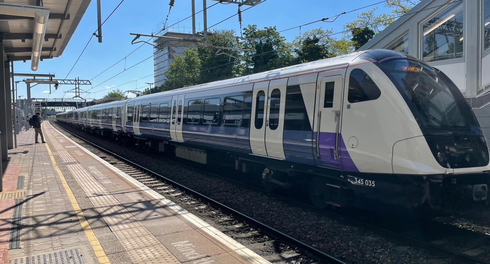 New platforms at Ealing Broadway station