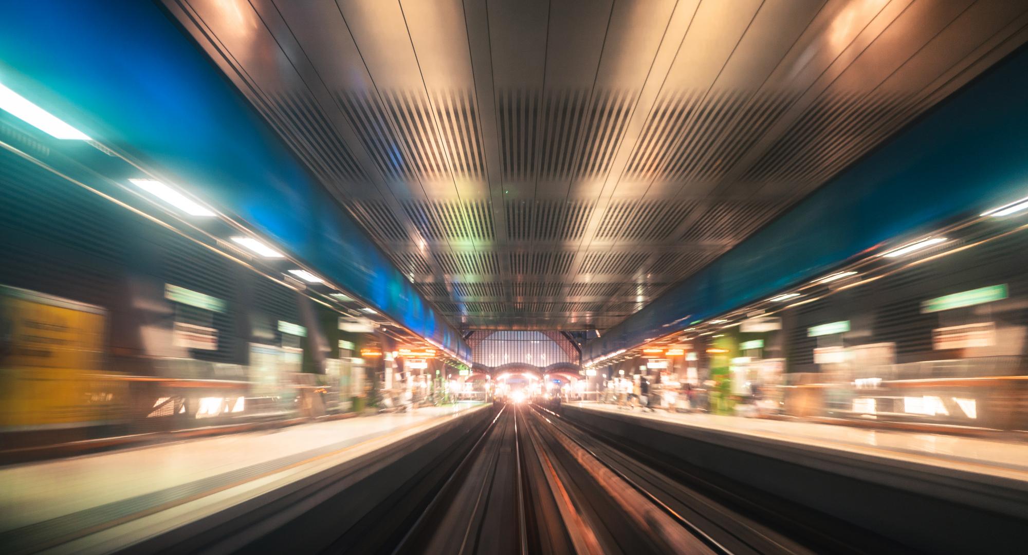 Image of train passing through London, via Istock 