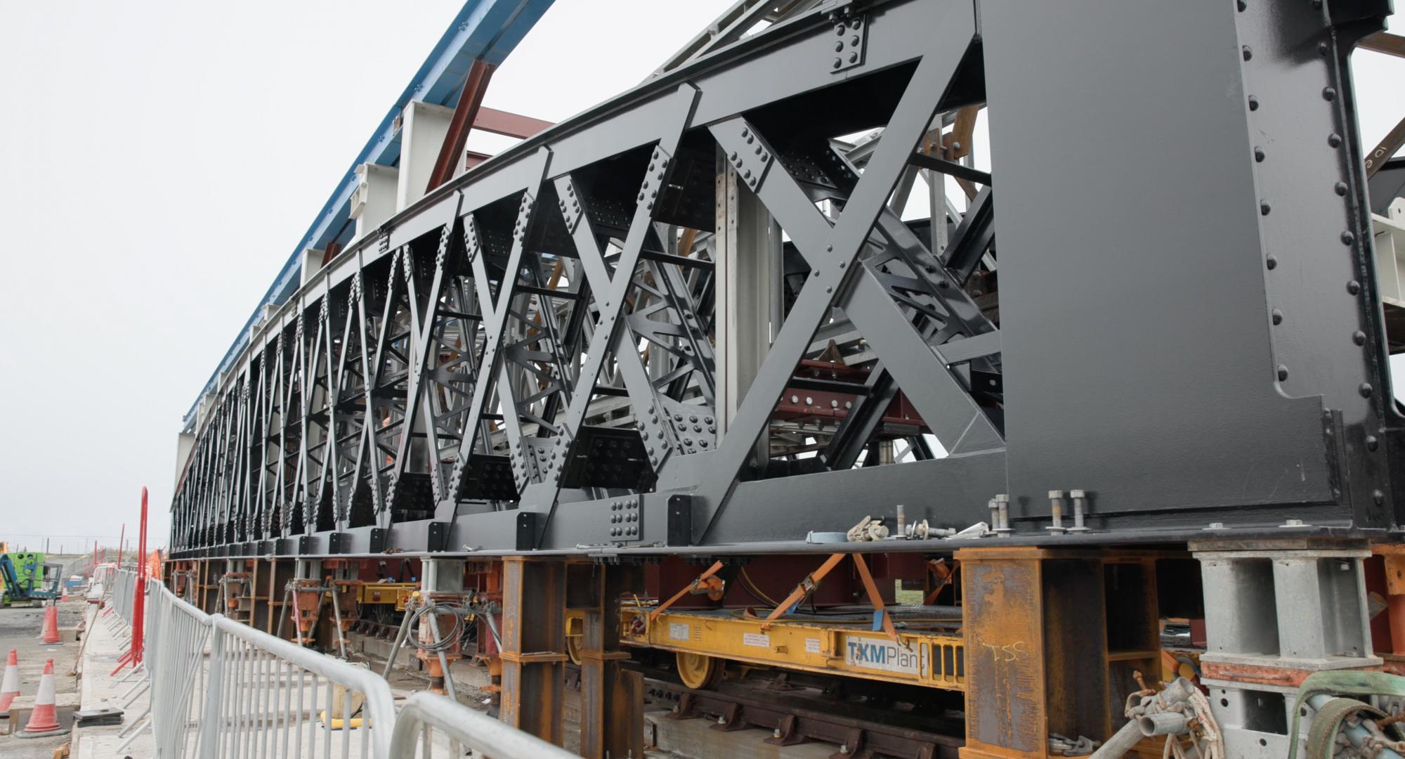 Barmouth Viaduct upgrades enter final stages as Network Rail test lift metallic span