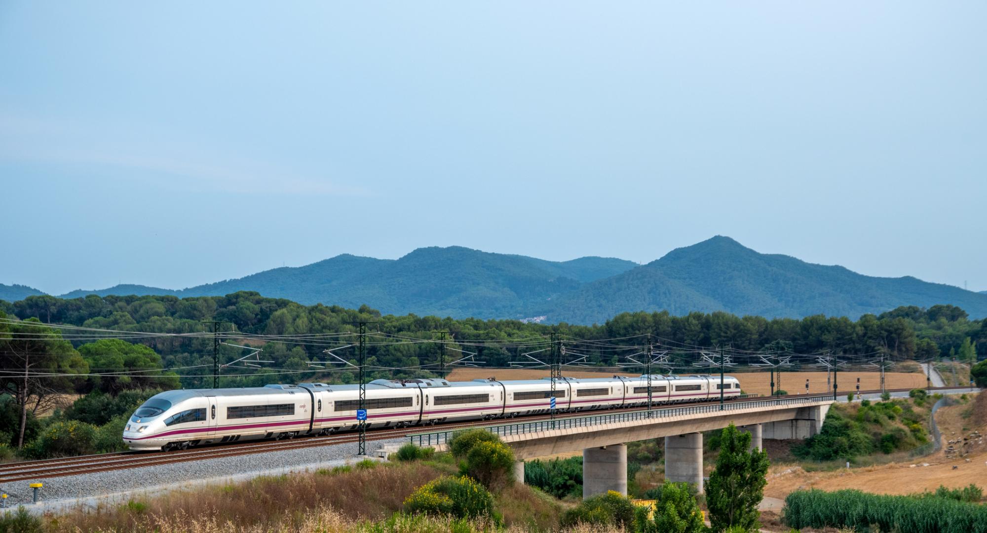 Spanish high-speed rail to install evo-rail’s rail-5G solution