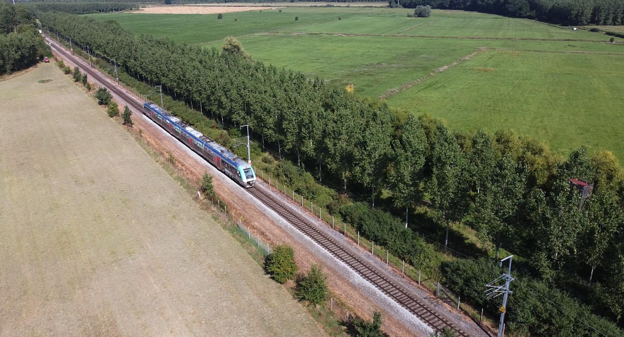 SNCF and Alstom unveil first battery-powered trains for five regions in France