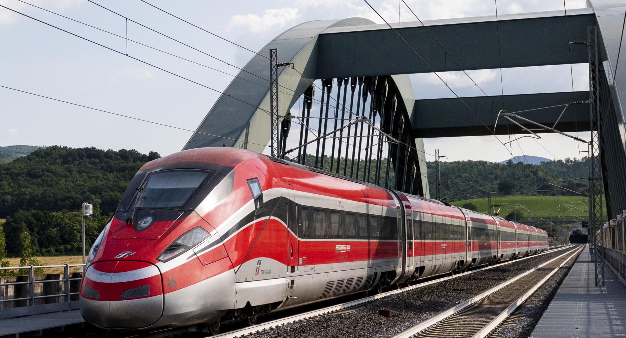 Hitachi Rail sign €861m deal with Trenitalia for 30 high speed trains