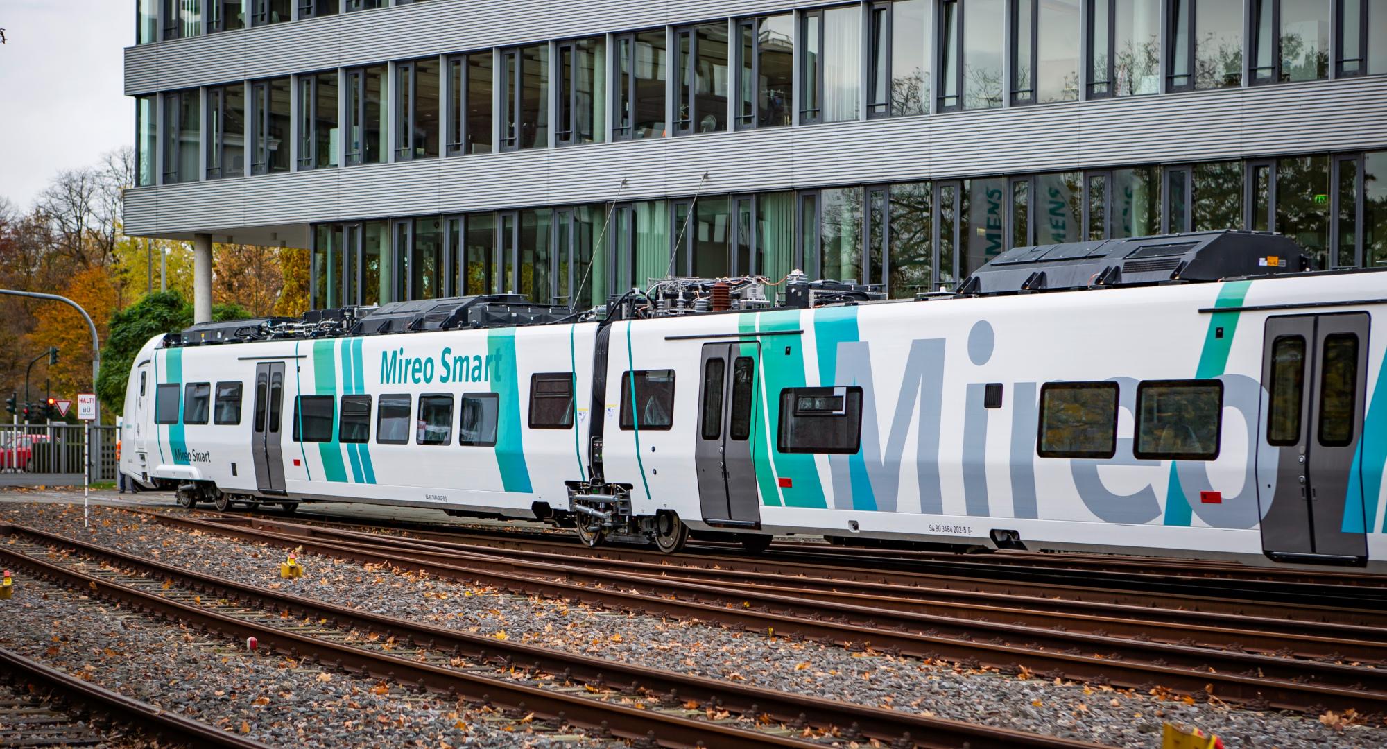 New Mireo electric train unveiled by Siemens Mobility