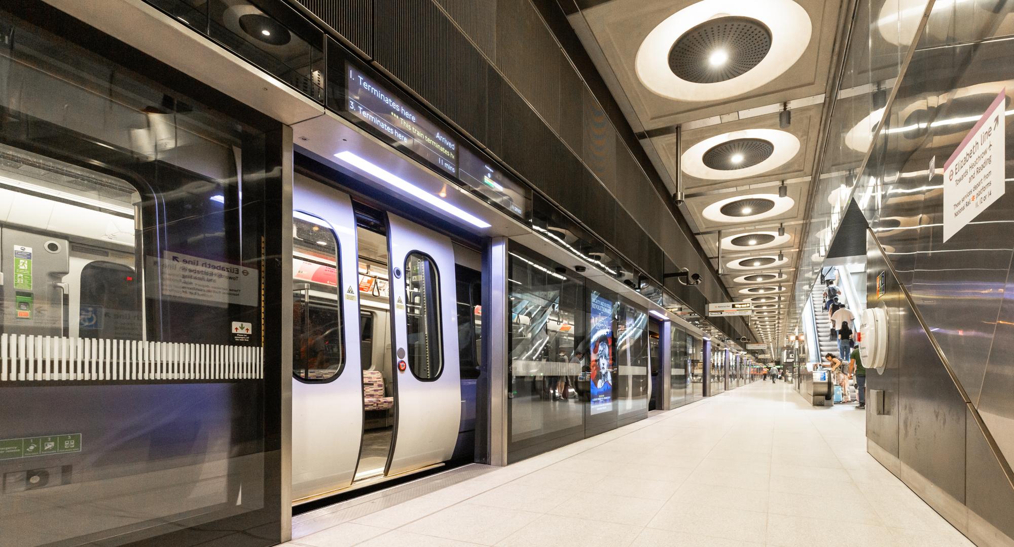 Elizabeth line Paddington stop