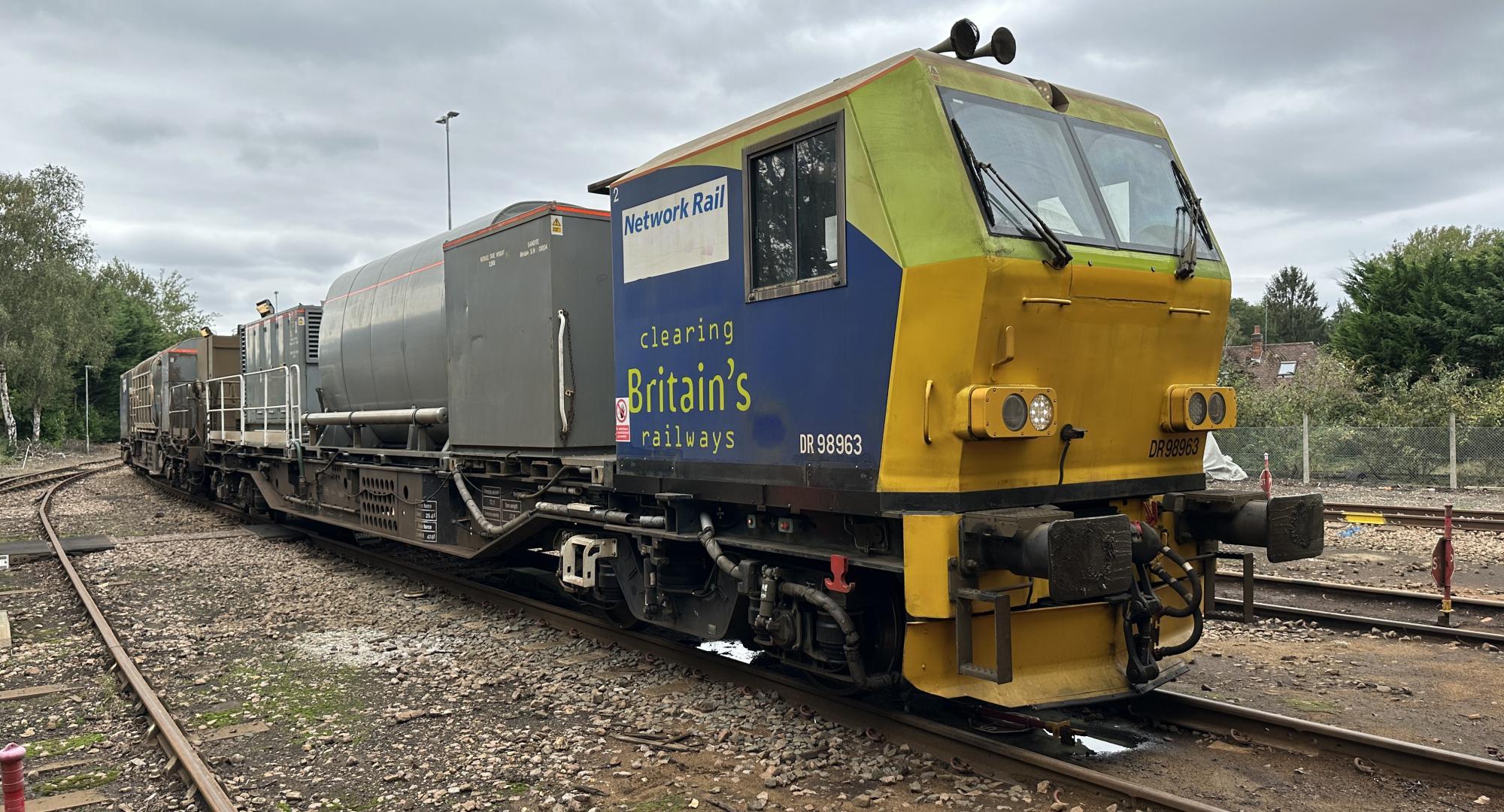 Leaf Busting Train 