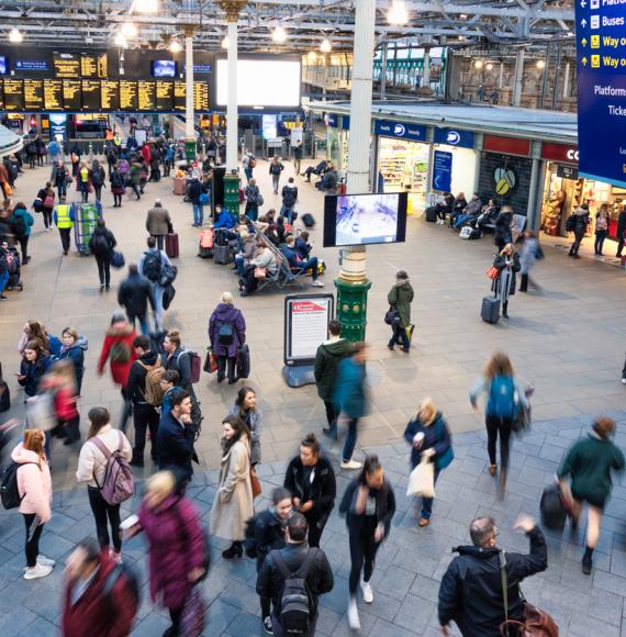 Edinburgh Waverley station at peak times