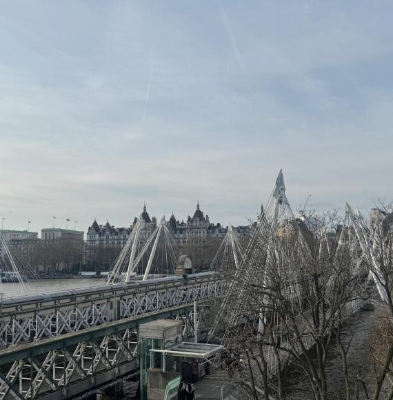 Hungerford Bridge 