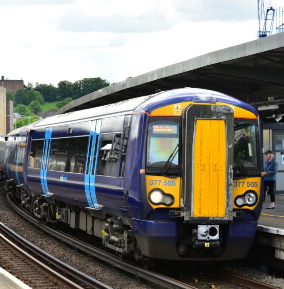 Class 377 train pulling into Rochester